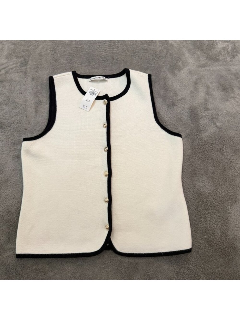 Abercrombie & Fitch White Black Sweater Vest Womens MEDIUM Gold Buttons Preppy
